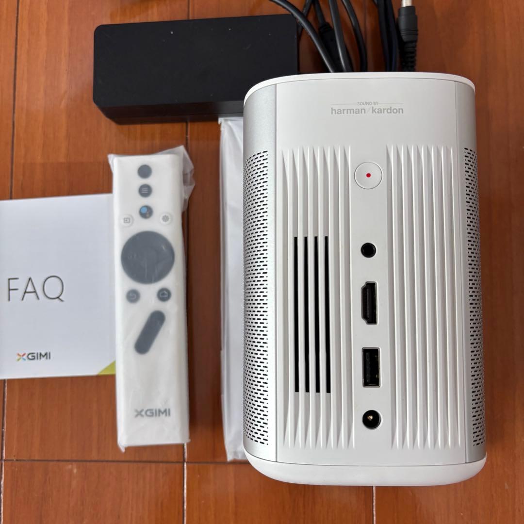 【美品】XGIMI MOGO Pro プロジェクター本体 リモコン アダプター