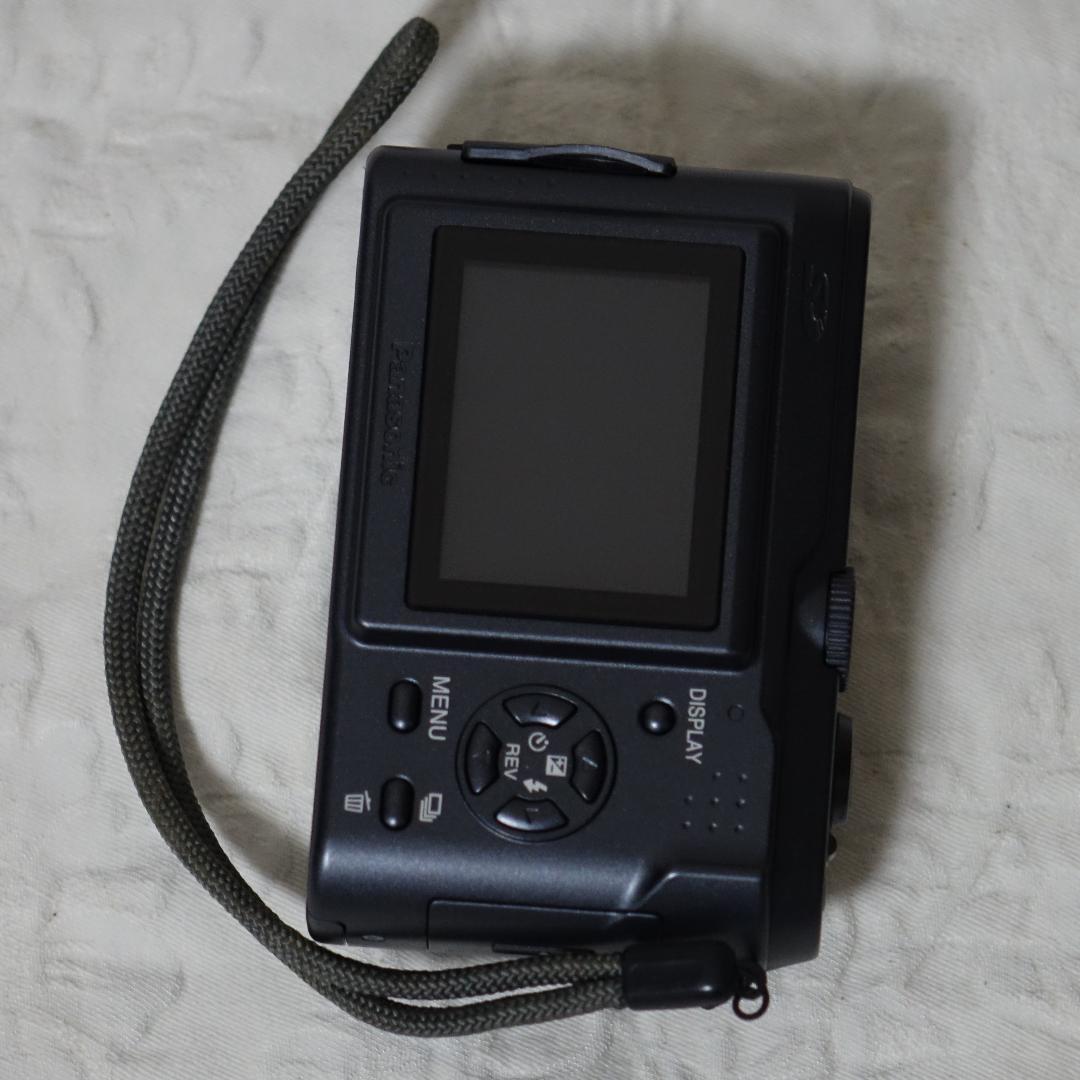 Panasonic Lumix DMC-LZ2 コンパクトデジタルカメラ