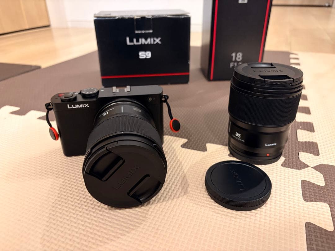 LUMIX S9本体　レンズF1.8の18ミリ　レンズF1.8の85ミリ