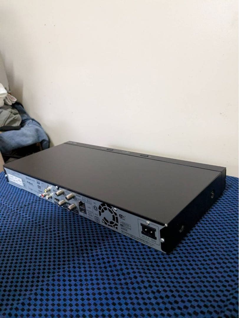 SHARP AQUOSブルーレイレコーダー 本体