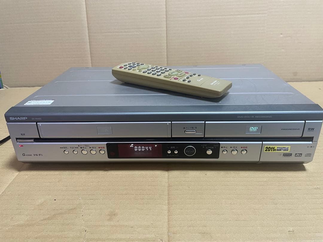 ビデオ一体型DVDレコーダー　シャープDV-RW65動作品　リモコン付き