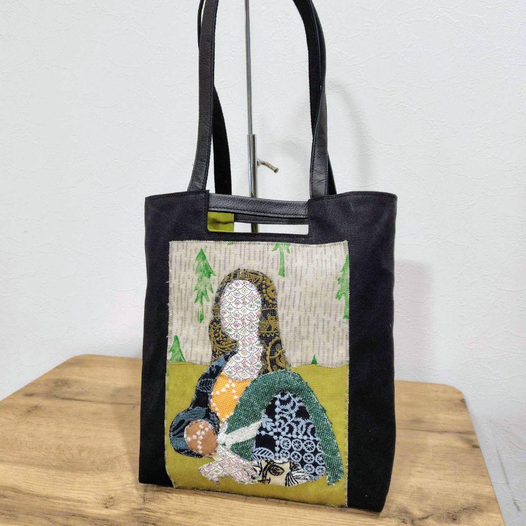 ミナペルホネン/カケラ×アート額縁に女性像/A4ショルダートートマチ有り