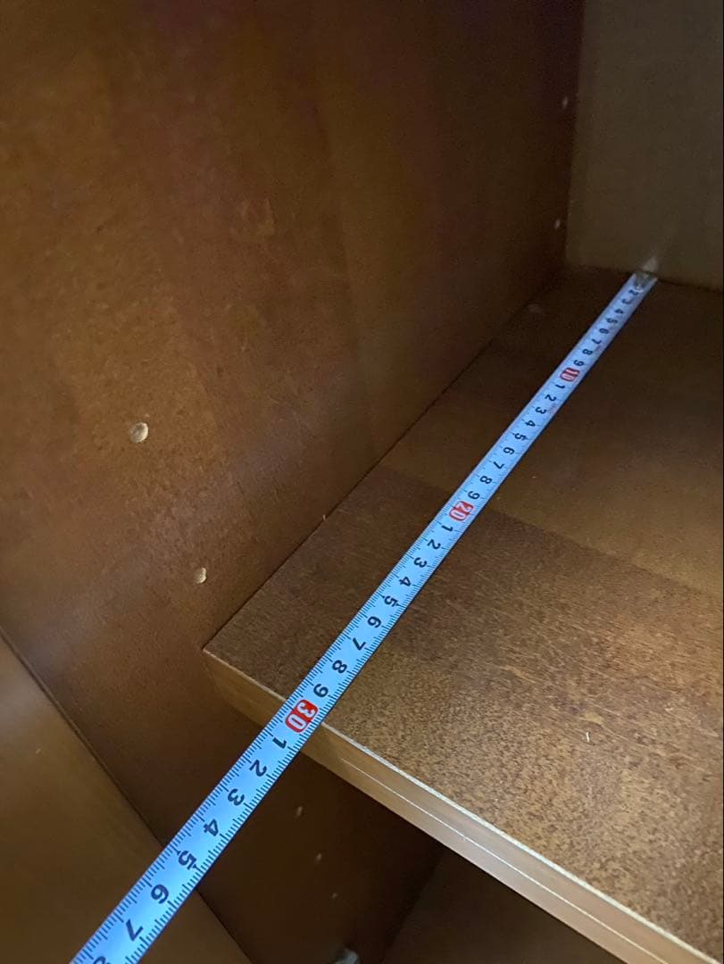 （値下げ実施）木製ガラス扉本棚 4段　引き出し付き