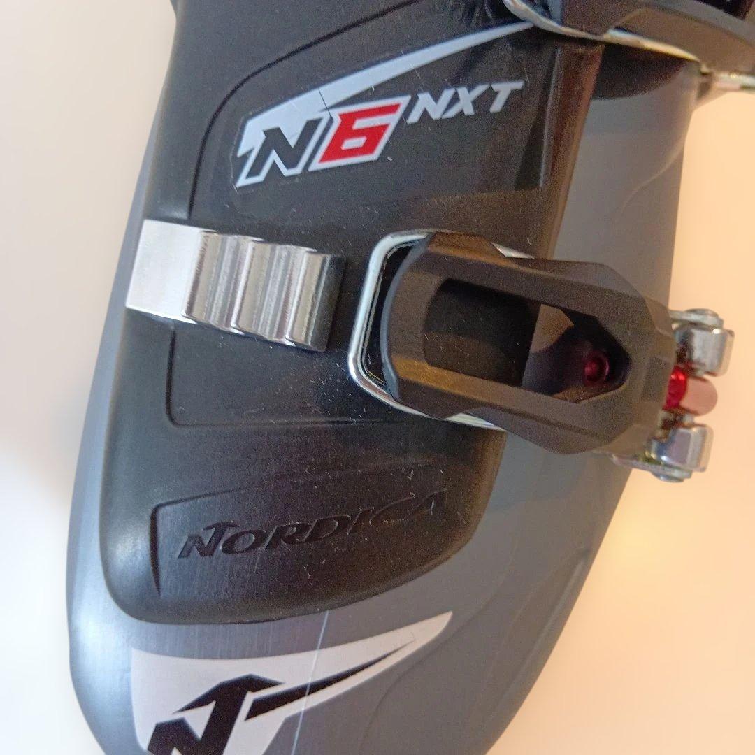 再値下げ★Nordica 男性用スキーブーツ サイズ26.5 グレー/レッド