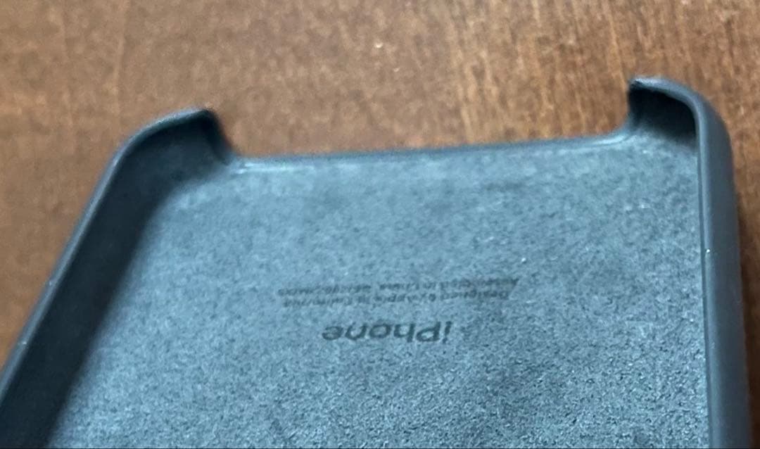 iPhone 11 Pro 64GB シルバー 付属品完備 純正ケース付