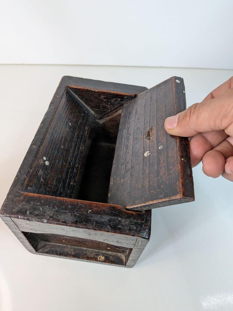 もも 古道具／御神籤／賽銭箱／縁起物／明治時代物／開運招福／木製