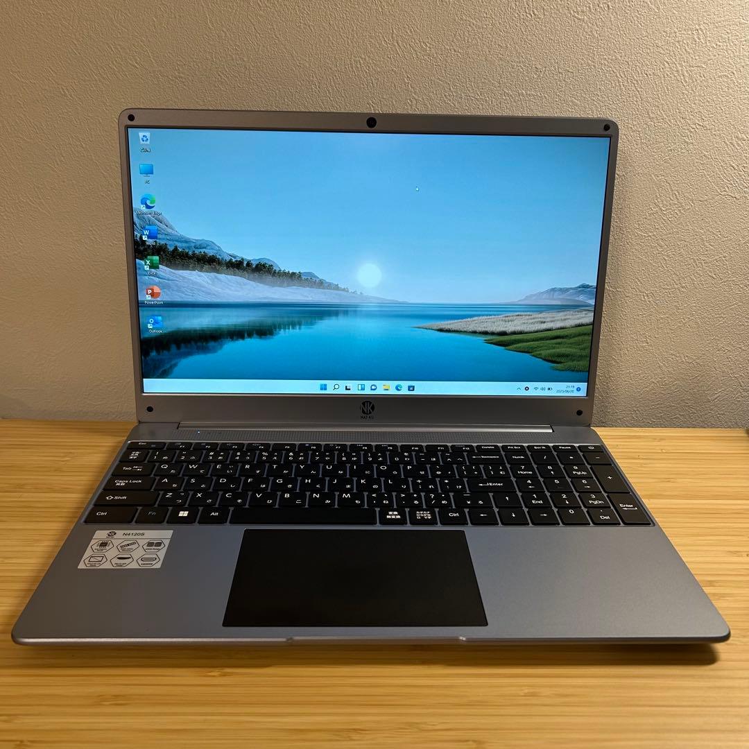 WindowsノートPC フルHD/8G/256G SSD/office2019