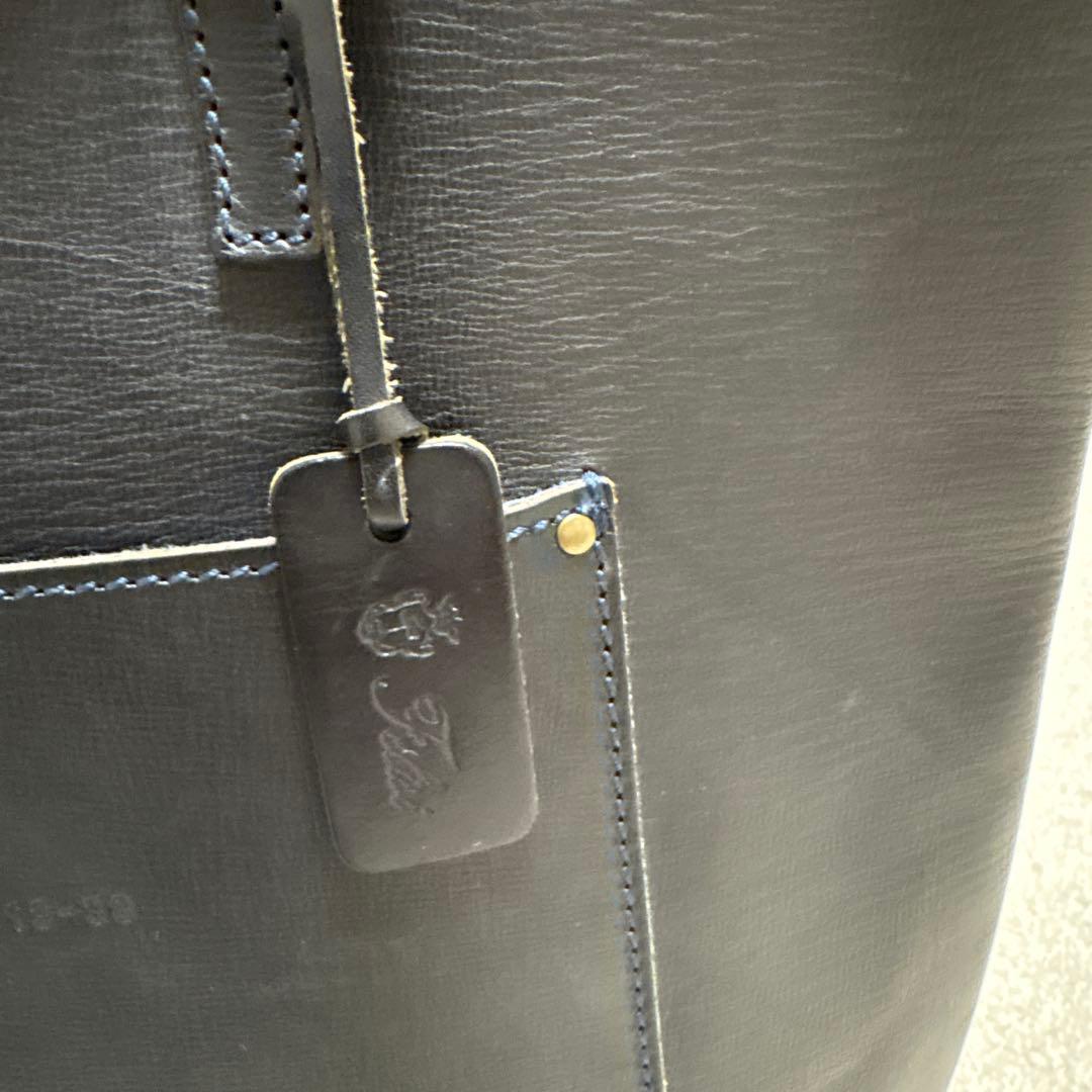 フェリージ　トートバック　ビジネスバック　本革　ブラック