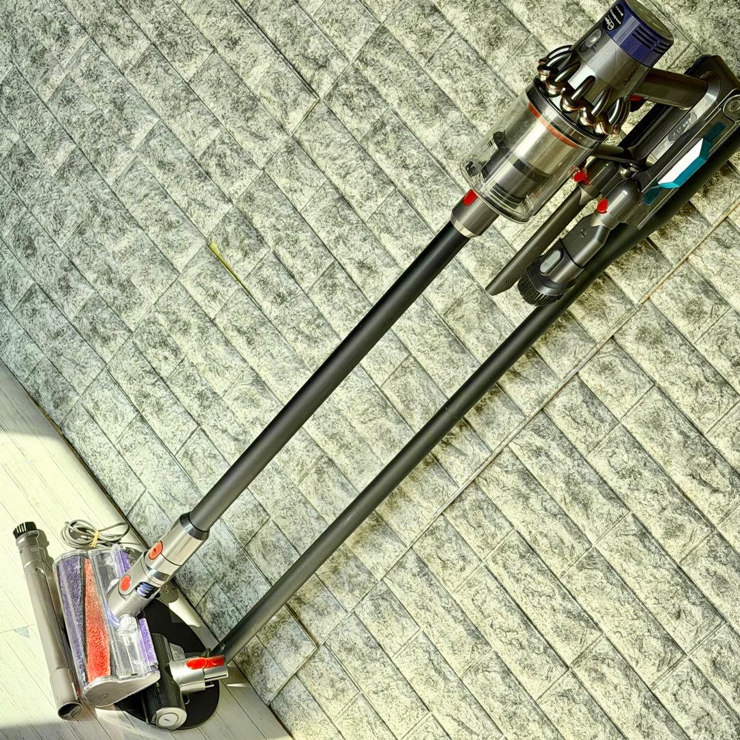 掃除機・クリーナー Dyson Cyclone V10 Fluffy SV12 A