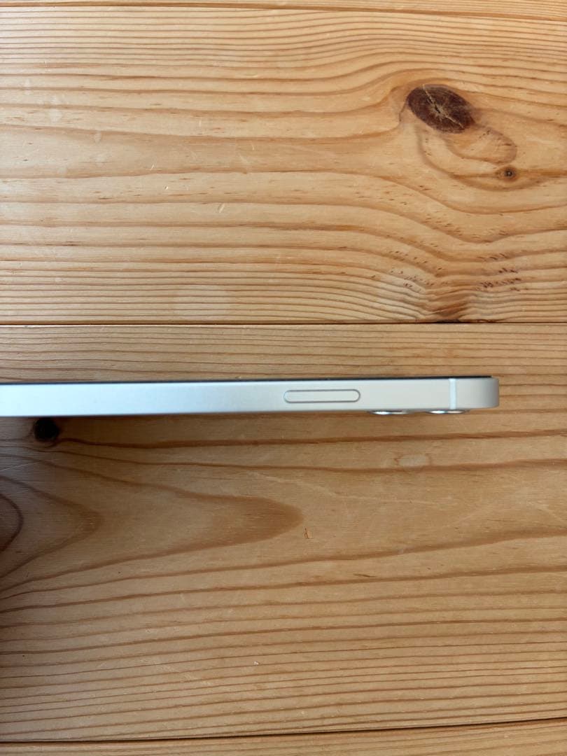 猫*様 Apple iPhone 12 ホワイト 本体　SIMフリー