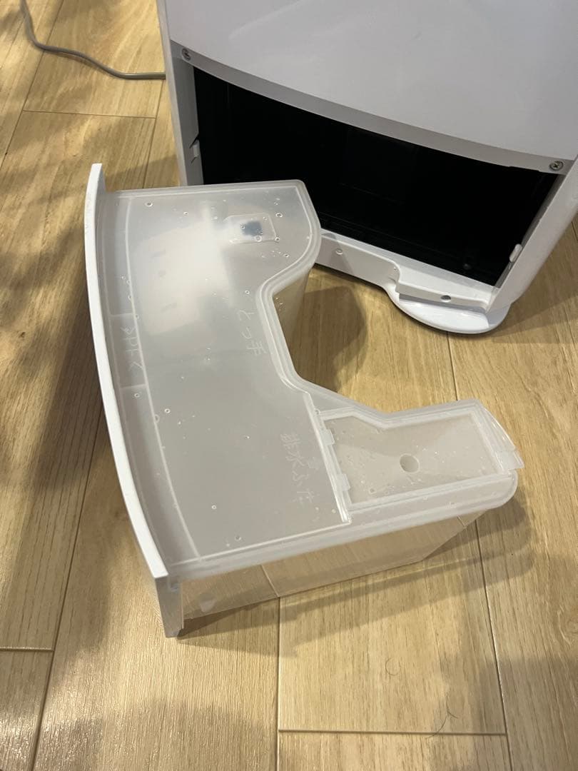 質問歓迎！　使用数回！ 三菱電機 除湿機 サラリプロ