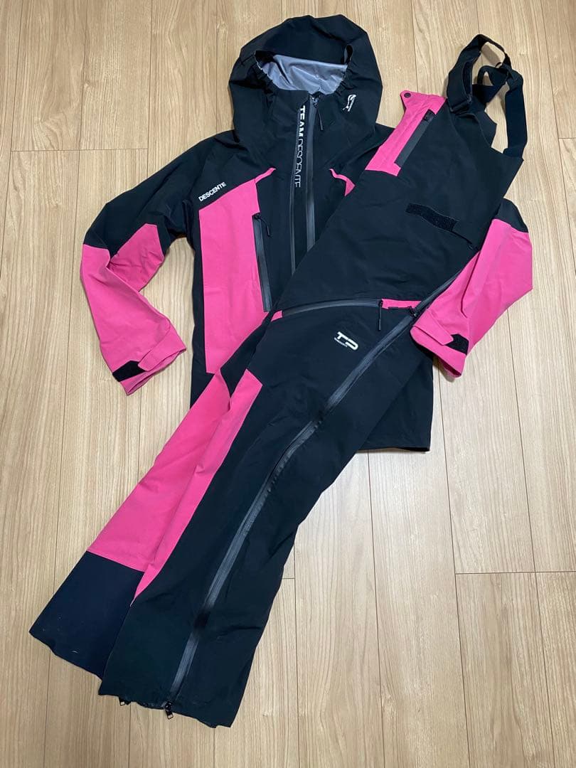 ★送料無料★お値下げ中♪非売品　選手用　デサントメイト　スキーウエア 上下セット