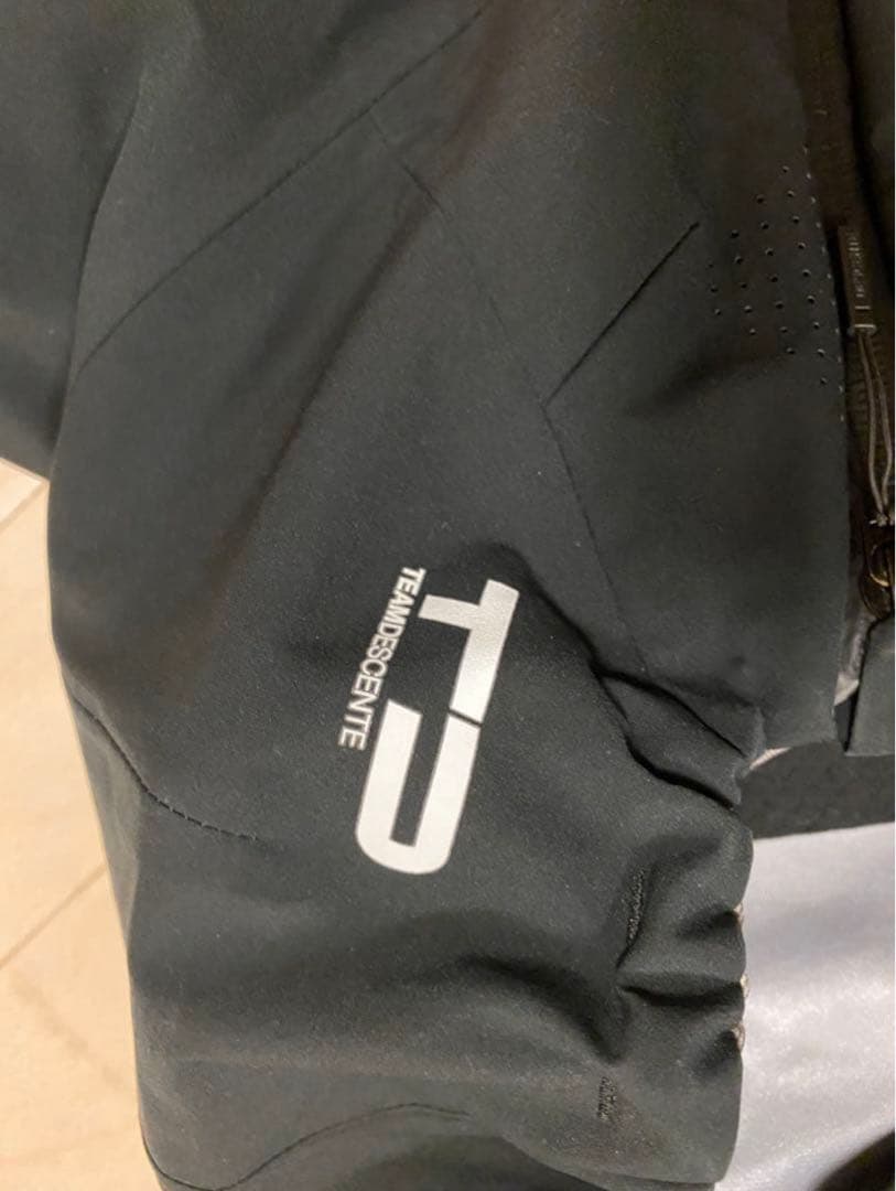 ★送料無料★お値下げ中♪非売品　選手用　デサントメイト　スキーウエア 上下セット