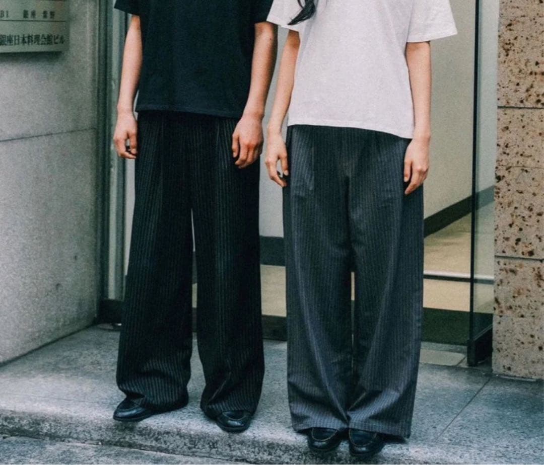 SeekSole ダークグレー ストライプ スラックス