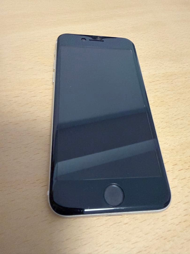 【美品・SIMフリー】iPhone SE 第3世代 64GB シルバー｜初期化済