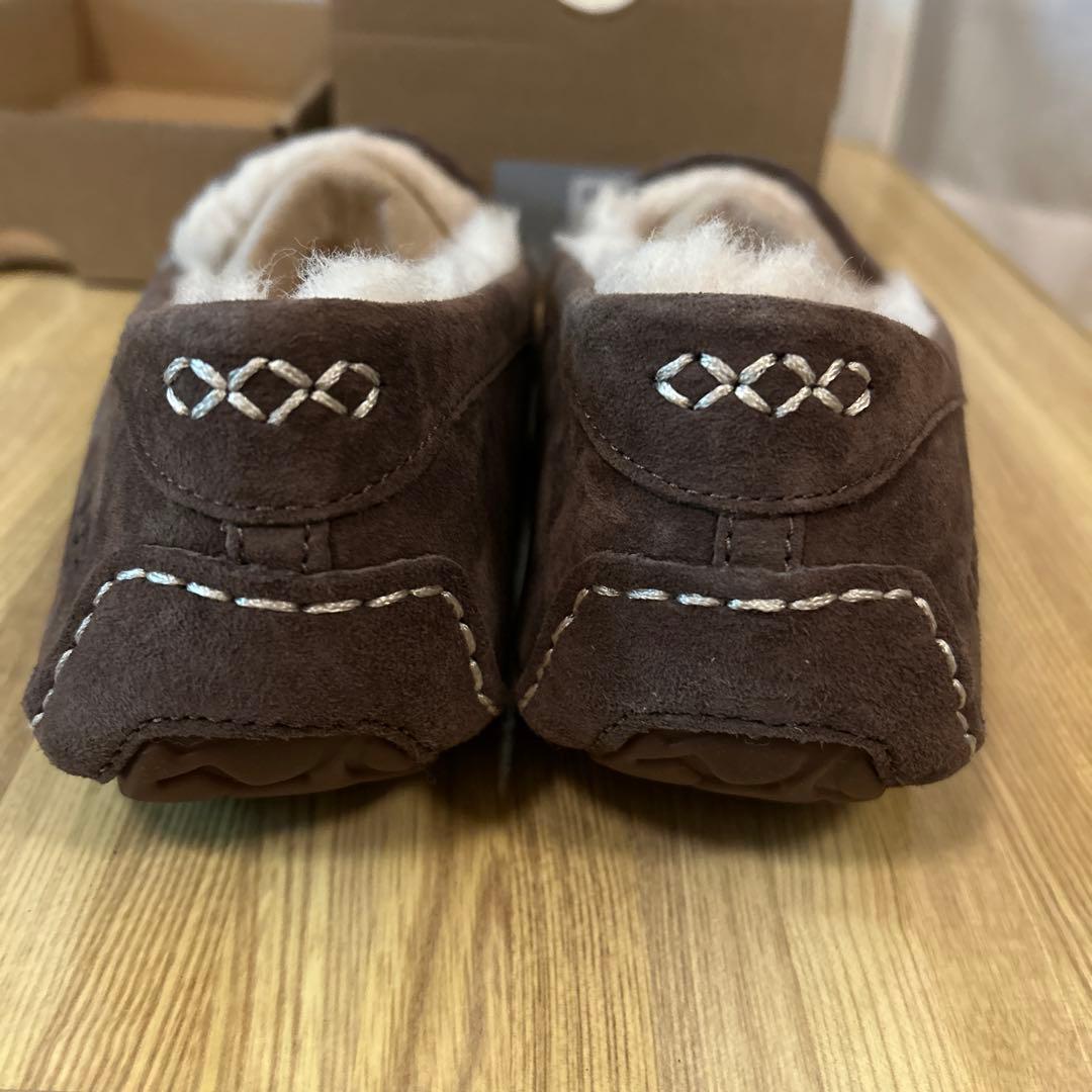 UGGアンスレーモカシン　チョコレート25cm（US8）