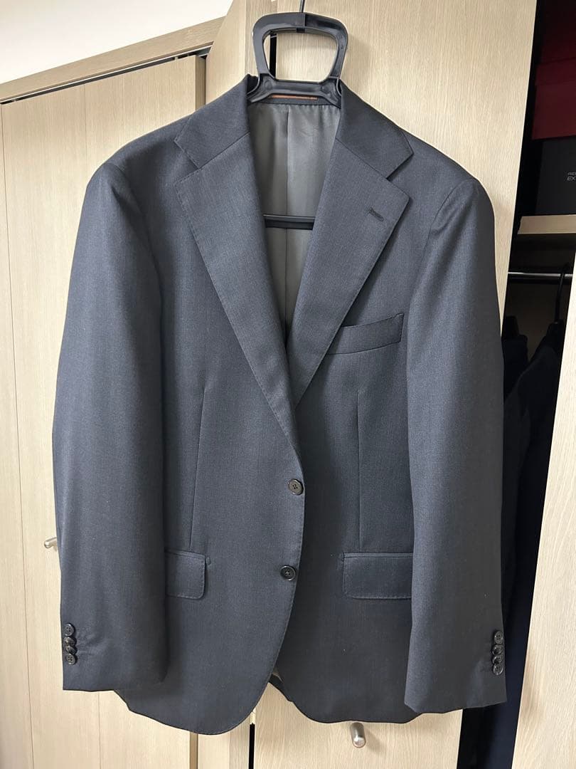 ユニバーサルランゲージメジャーズ　 オーダーメイドスーツ チャコールグレー