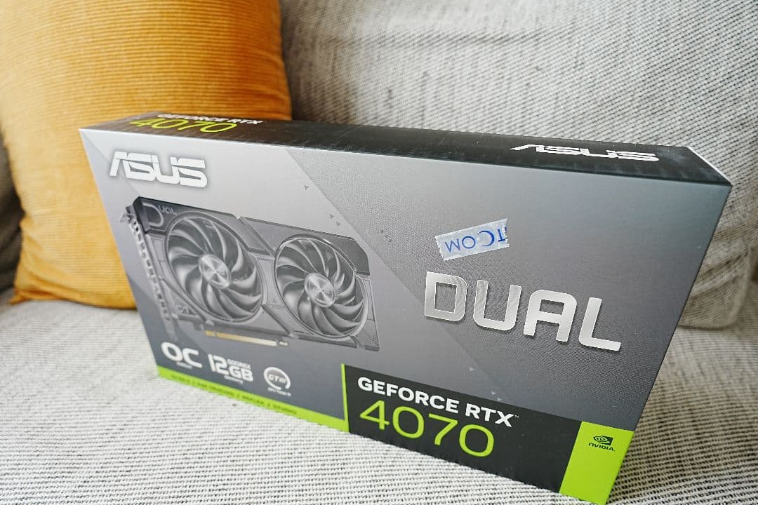 【新品・本日発送！】GeForce RTX 4070 asus未開封購入証明書付
