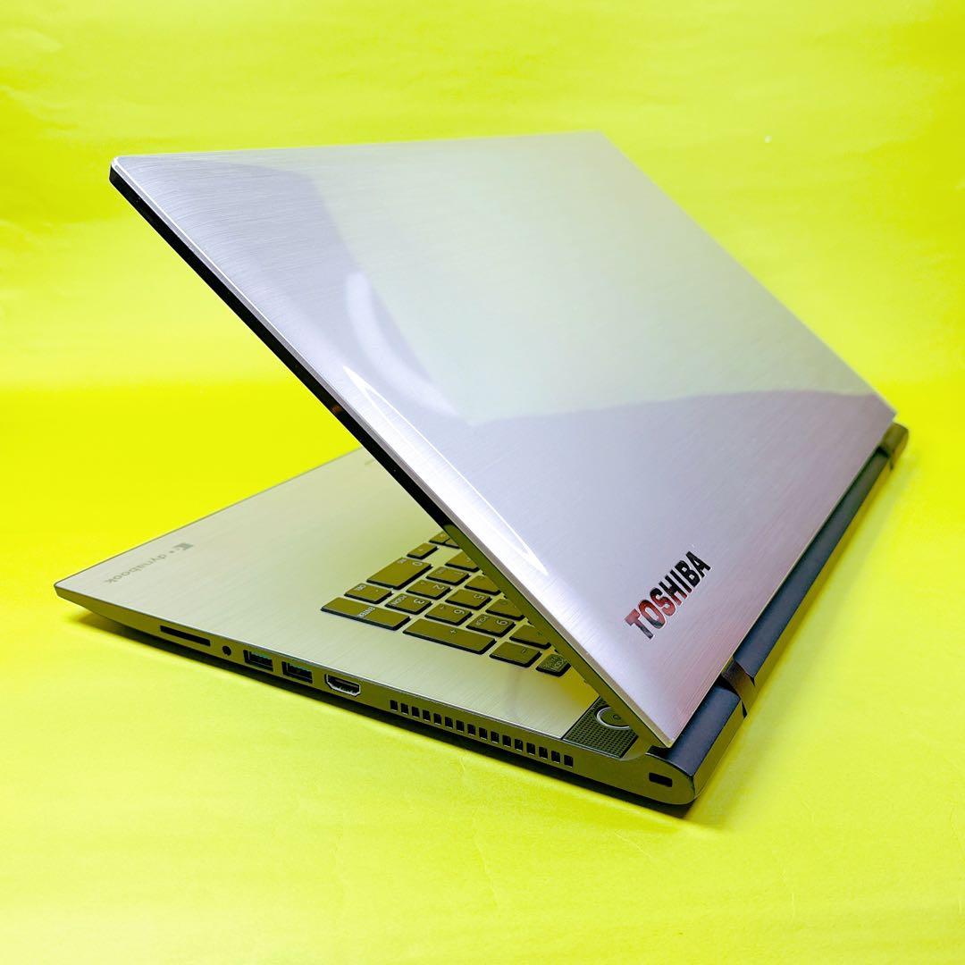 オフィス2024⭐️新品SSD⭐️windows11 ノートパソコン 17.3薄型