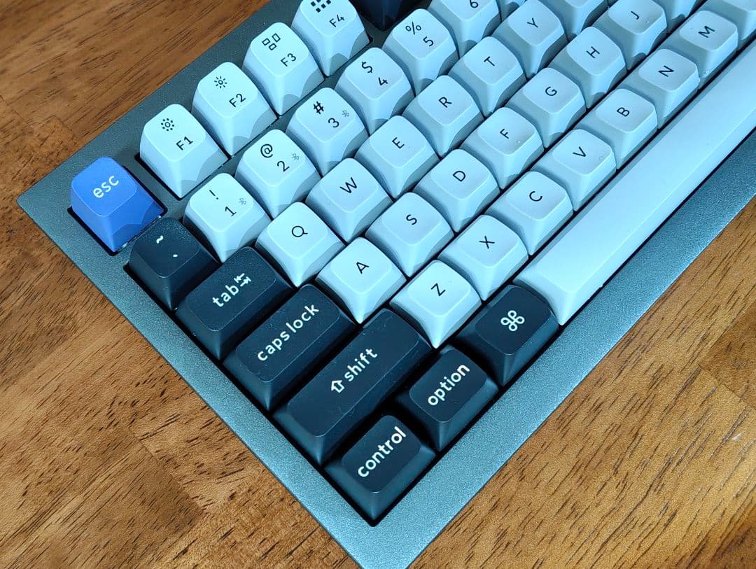 【美品】Keychron Q1 Pro USキーボード 赤軸リニア