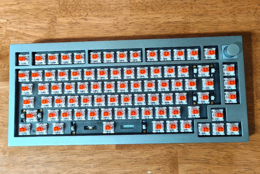 【美品】Keychron Q1 Pro USキーボード 赤軸リニア