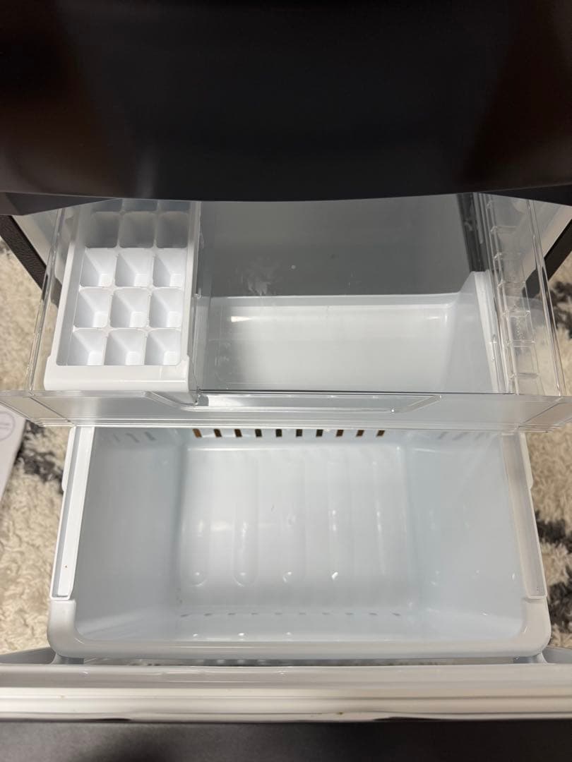 東芝GR-V15BS(K) 2ドア冷蔵庫 (153L右開き) セミマットブラック