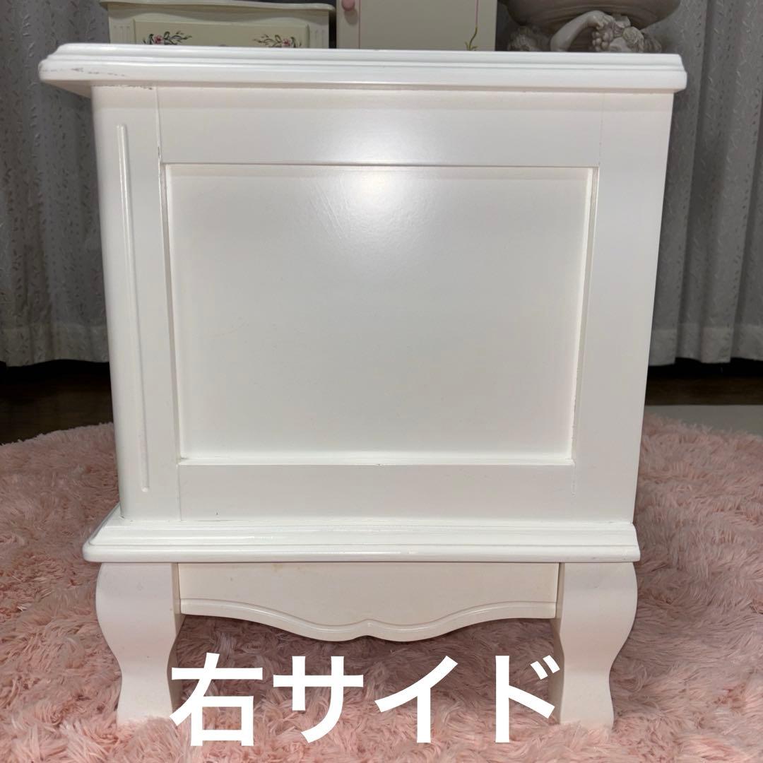 ロココ調　猫脚テレビ台　ホワイト　コンパクトサイズ