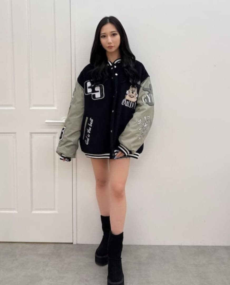 GYDA GALFY ビッグ スタジャン