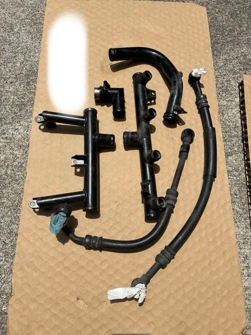 ZRX1200ダエグ ラジエーターパイプ　オイルライン