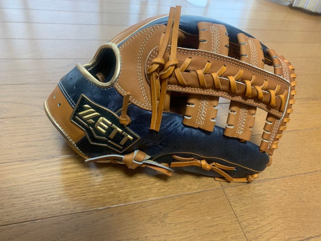 軟式用グローブ　大人外野手用　新品