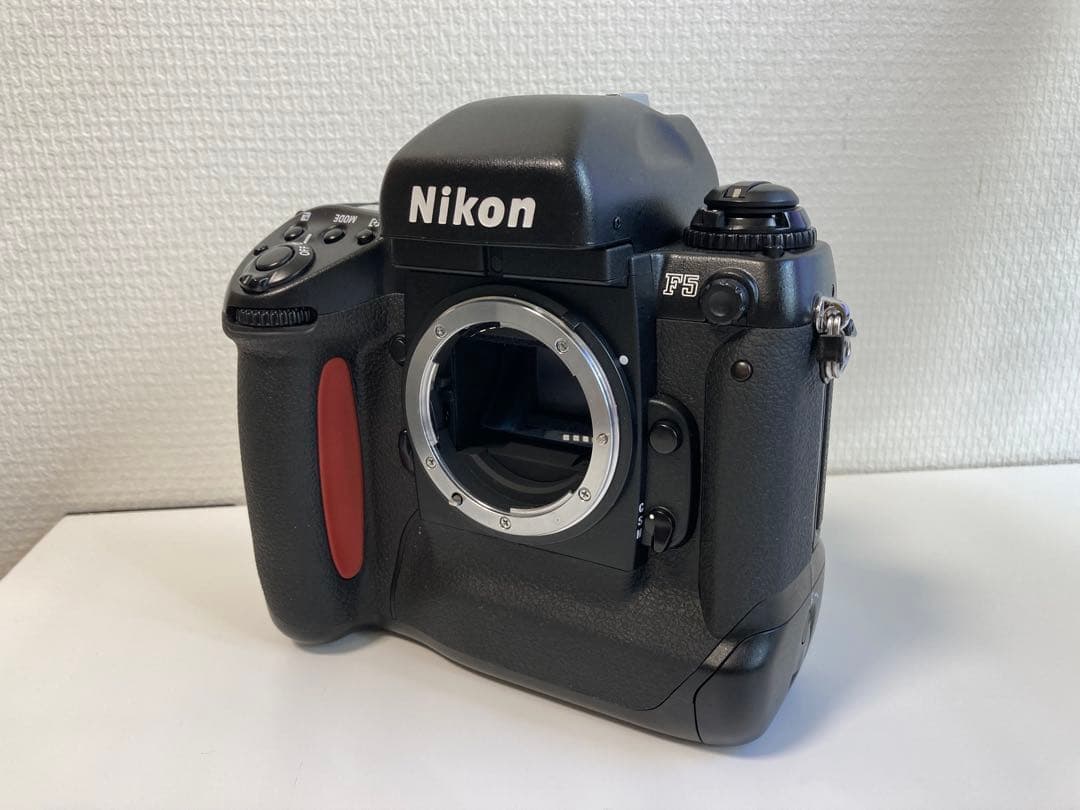 ニコン Nikon F5 ボディ フィルム 一眼レフカメラ