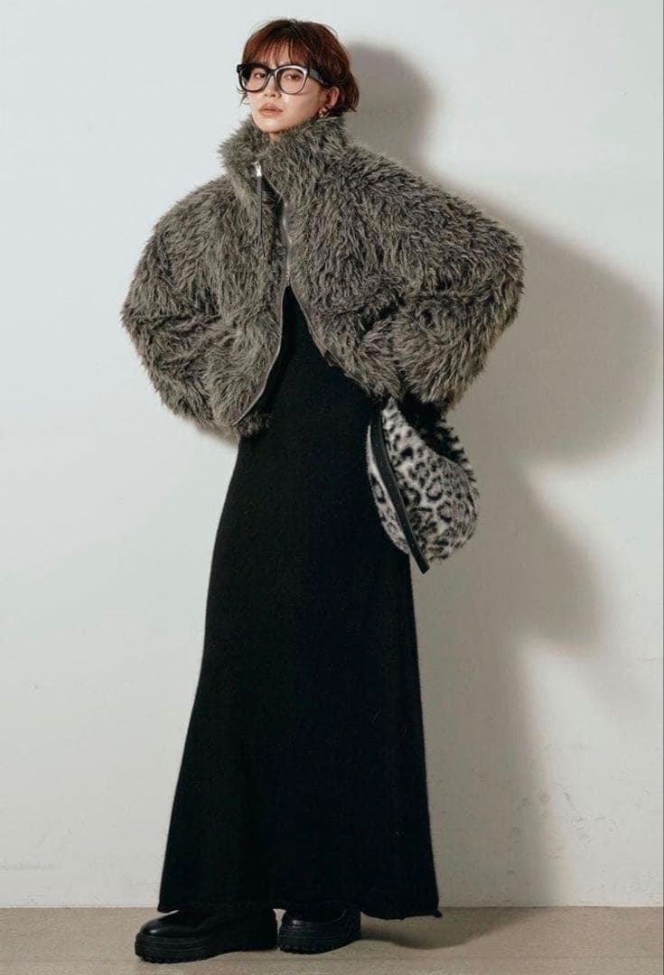 【新品未使用】ミックスシープファースタンドブルゾン+花柄刺繍ベロアフレアスカート