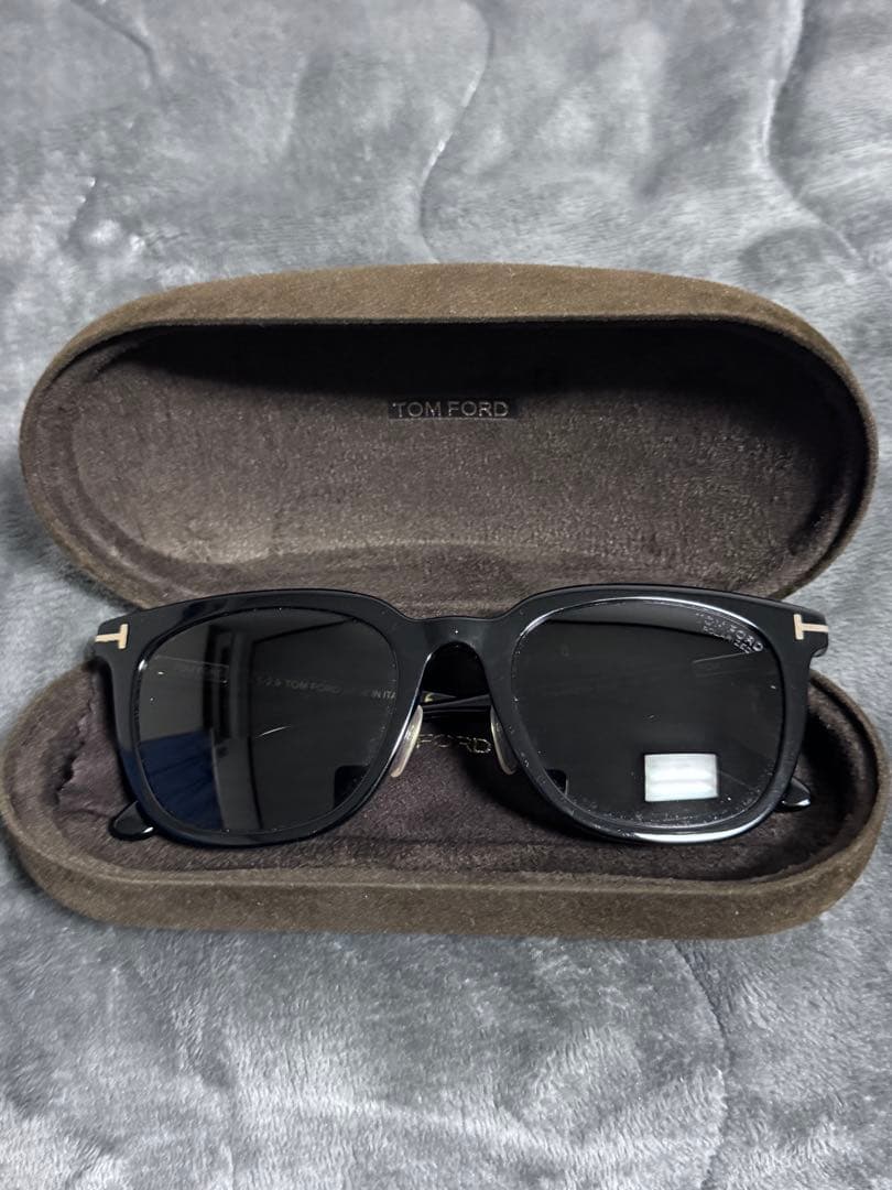 TOM FORD TF802K 偏光レンズ サングラス最終値下げ