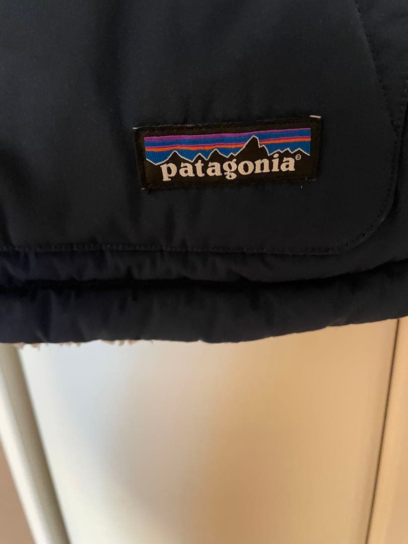 patagonia ダウンベスト Sサイズ 青/ネイビー