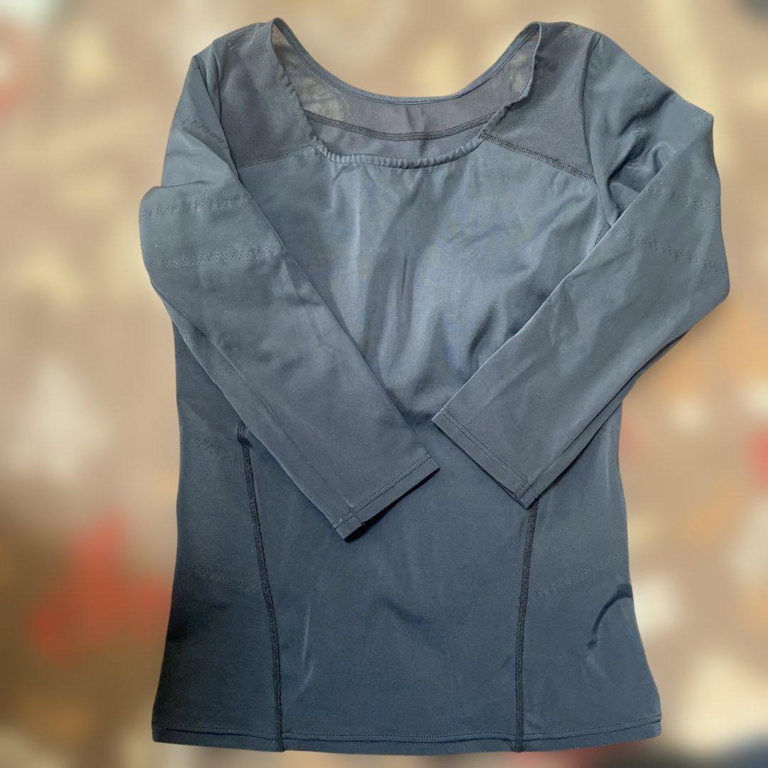 早い者勝ちリントスル　lava 着圧ピラティスウェアセットLサイズ　靴下2足付き