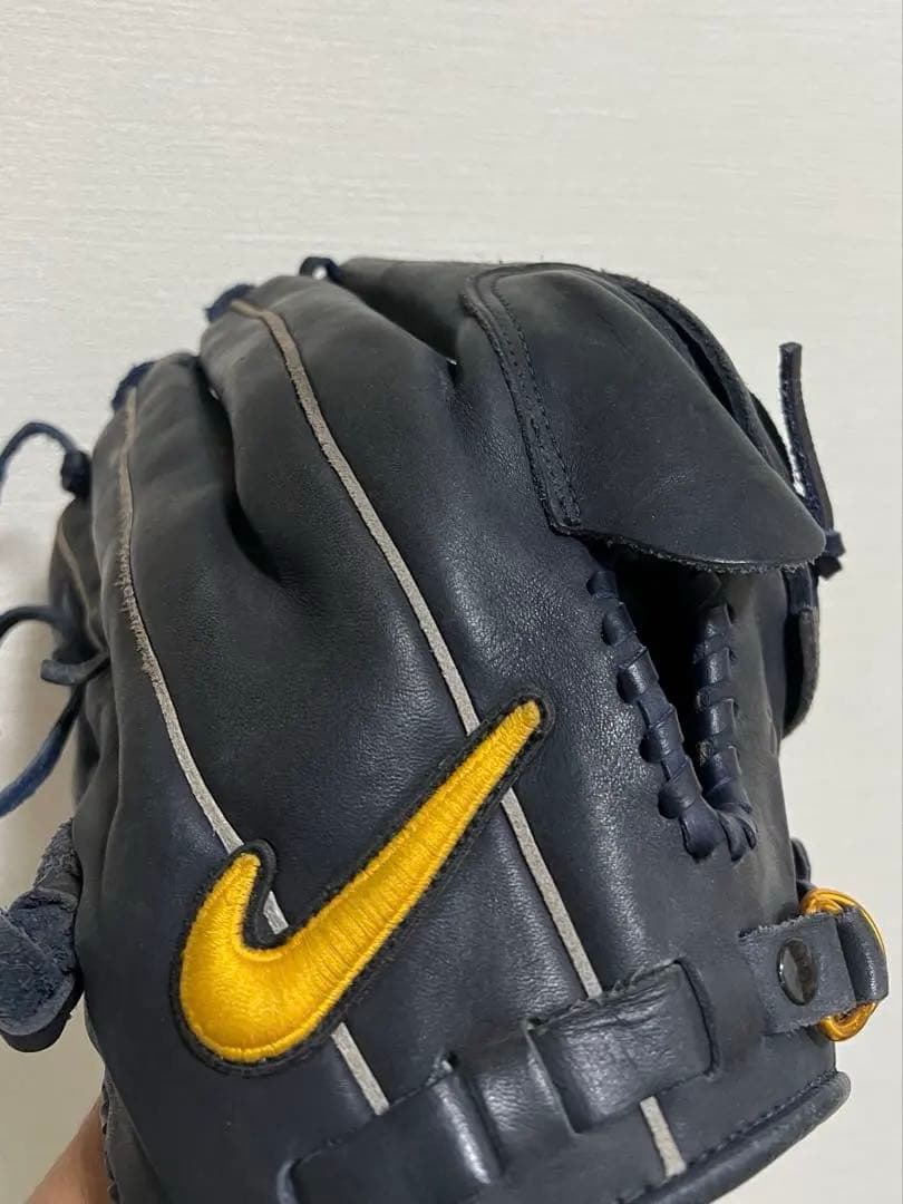 ナイキ　一般軟式用グローブ　ダルビッシュモデル