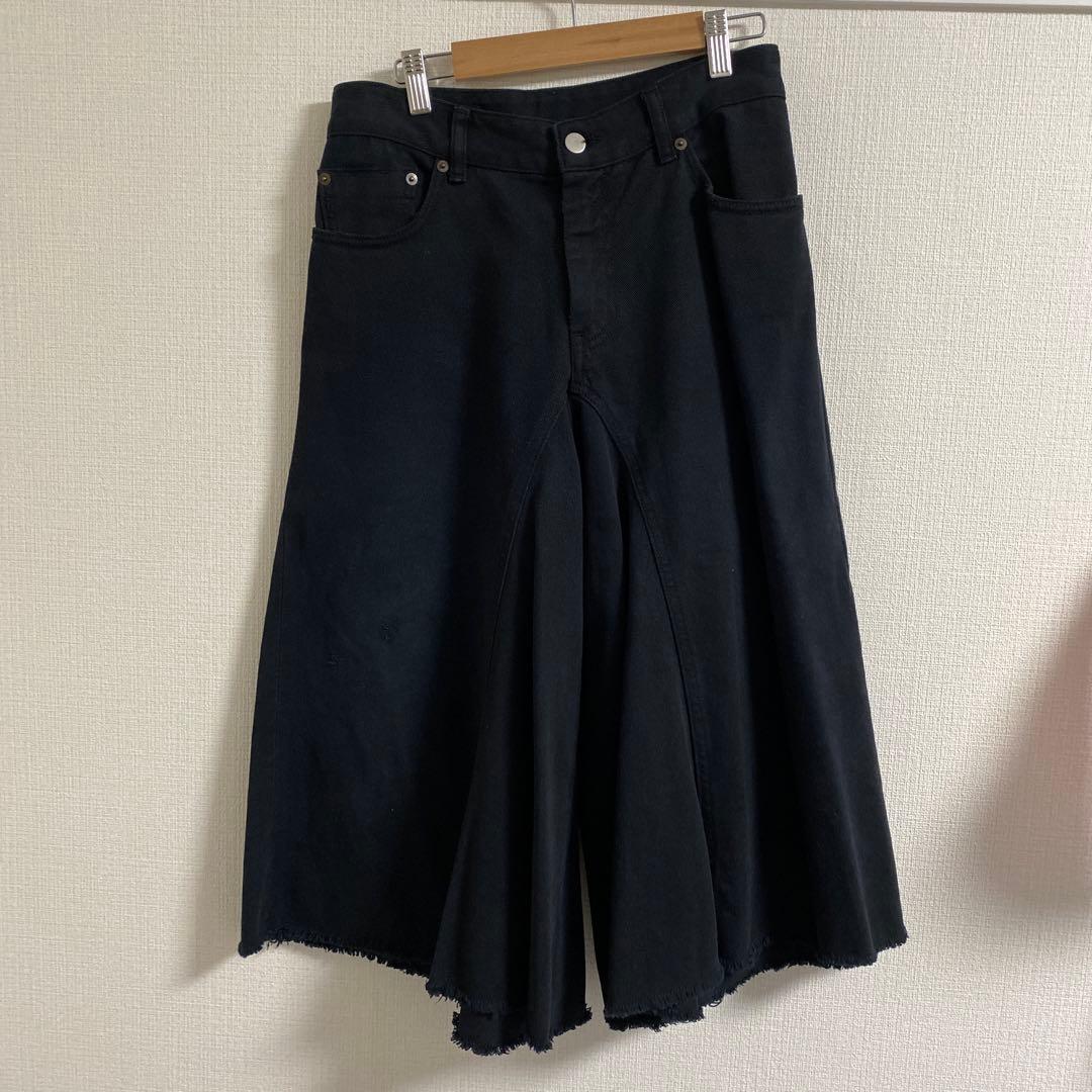 MM6 ハーフパンツ