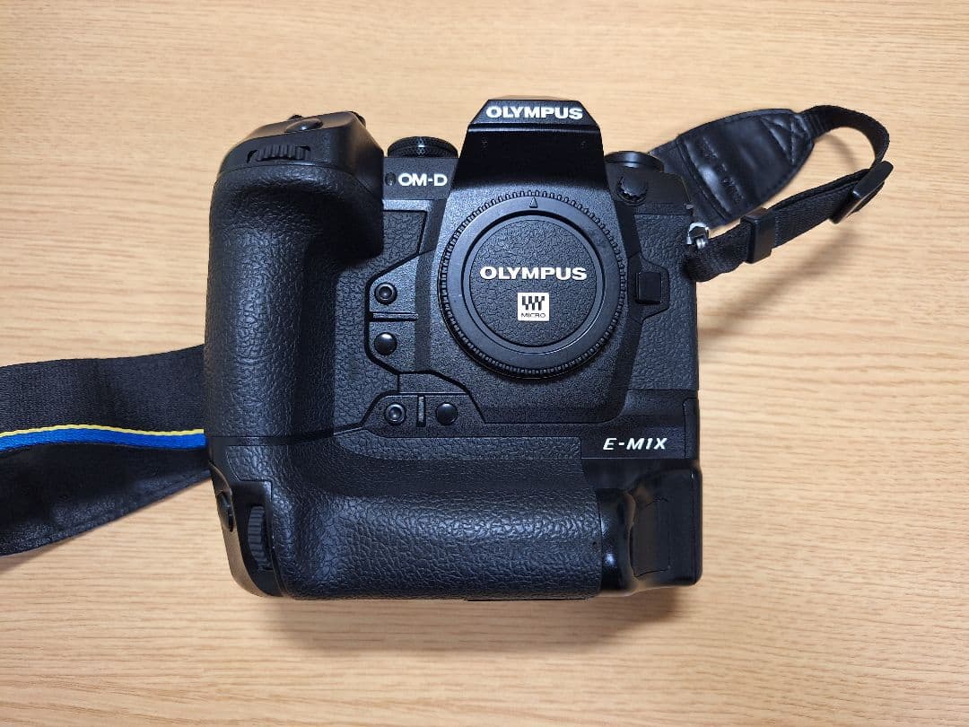 OLYMPUS　OM-D　E-M1X