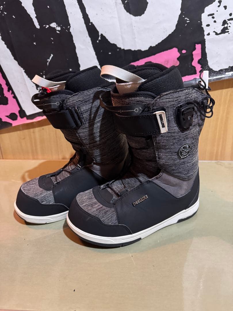 DEELUXE RAY LARA 24.0cm 美品