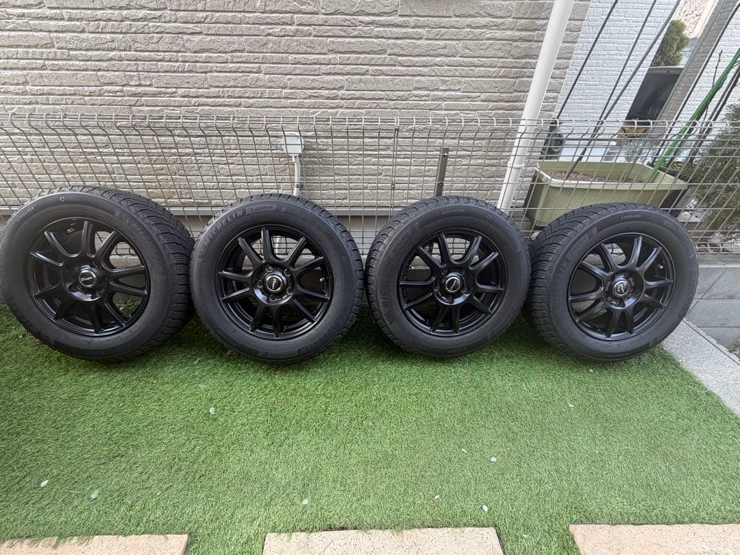 ミシュランスタッドレスタイヤ 195 65 R15 ノア80系 21年製