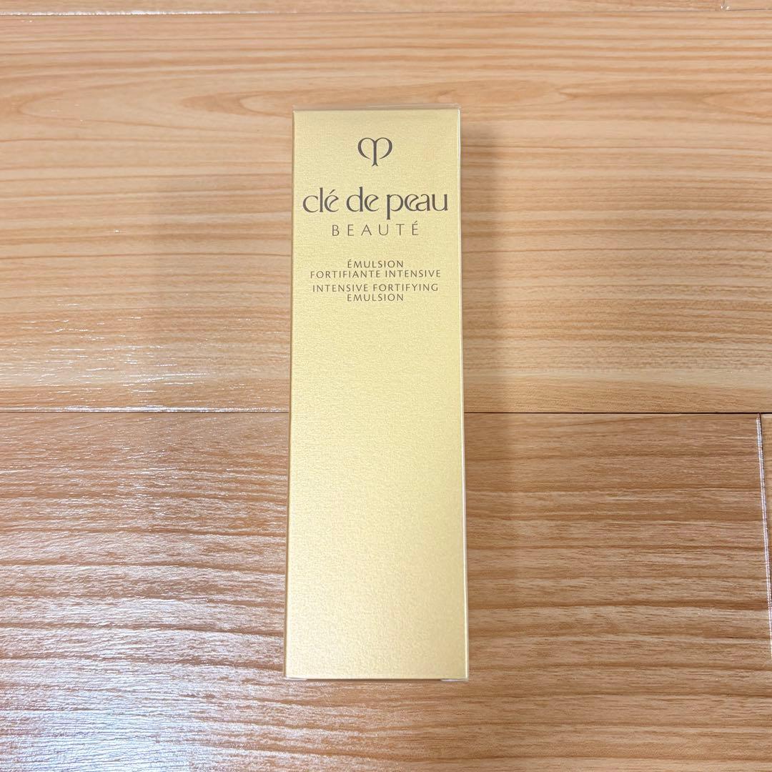 クレドポーボーテ エマルションアンタンシヴn 乳液 夜用