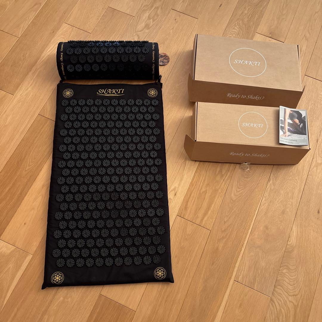 SHAKTI リラクゼーショングッズ ブラックマット、ピローセット　オリジナル