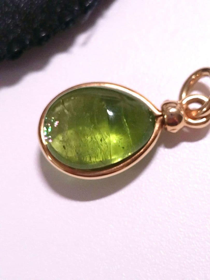 pomellato ペリドット　チャーム　ペンダントトップ　雫