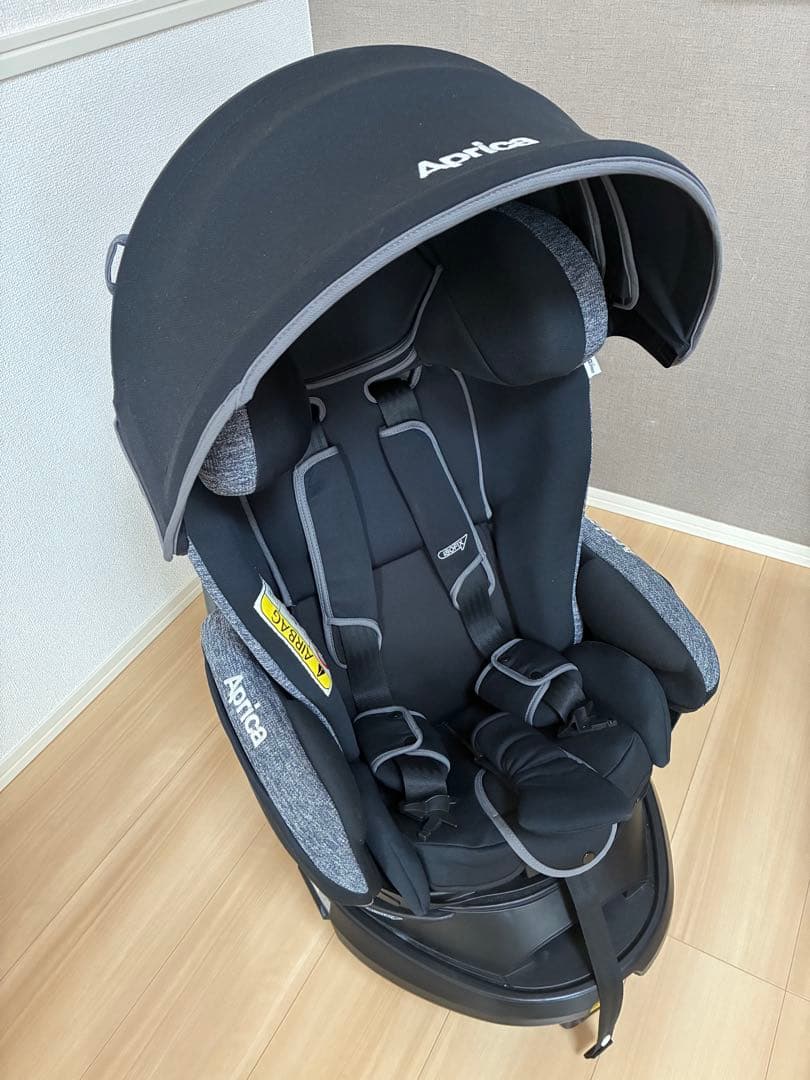 Aprica フラディアグロウ　Isofix