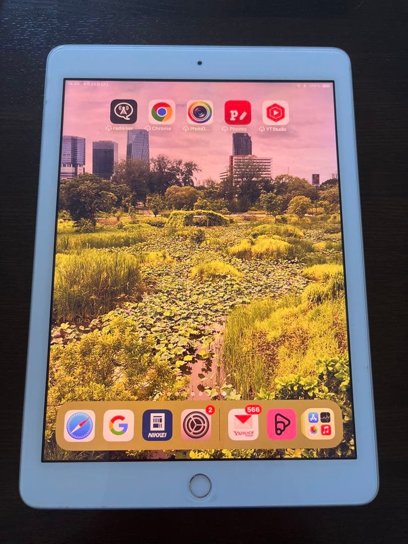 ホワイト iPad 本体第６世代32GB