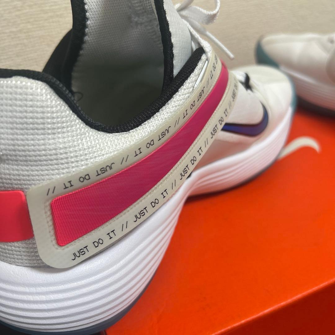 Nike バレーボールシューズ ホワイト/ブルーピンク　未入荷モデル