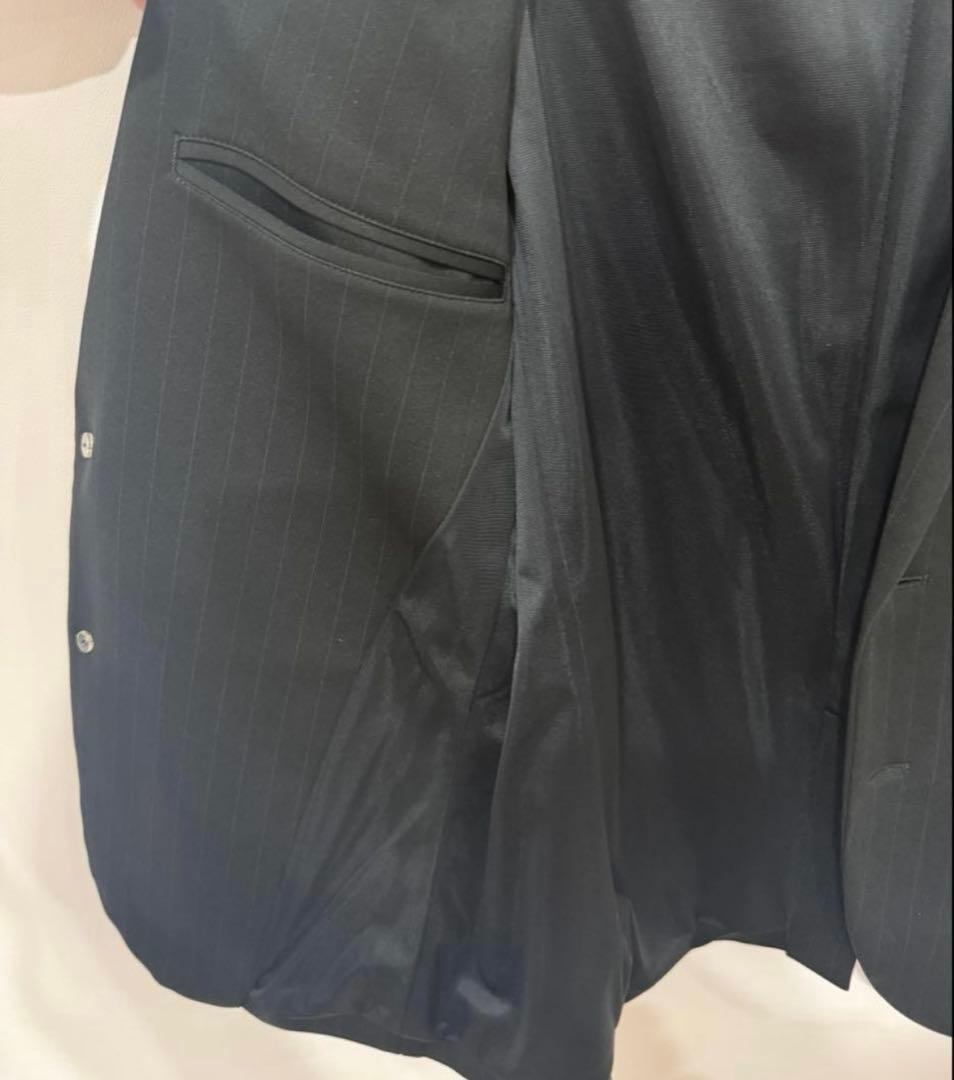 adidas ブラック ストライプ ビジネススーツ