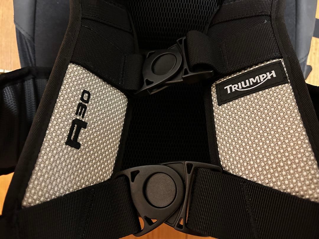 トライアンフ クリーガーR30バックパックKriega Triumph 新品