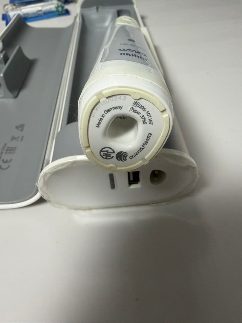 ブラウン オーラルB ジーニアス 電動歯ブラシ 9000 マルチアクション