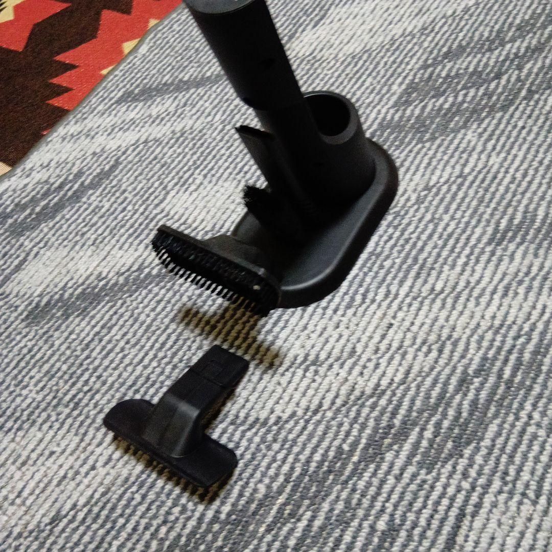 INVICTUS スティッククリーナー 本体 ゴールド　半額！狭い場所を掃除！